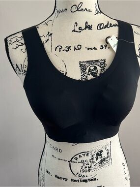 aerie real free seamless padded Pullover scoop neck bra ladies large d black